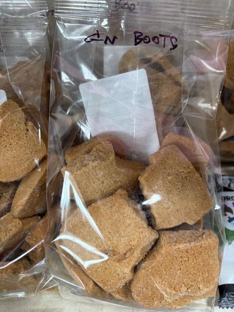 Broken Gingernut 250g stocking shaped cookies